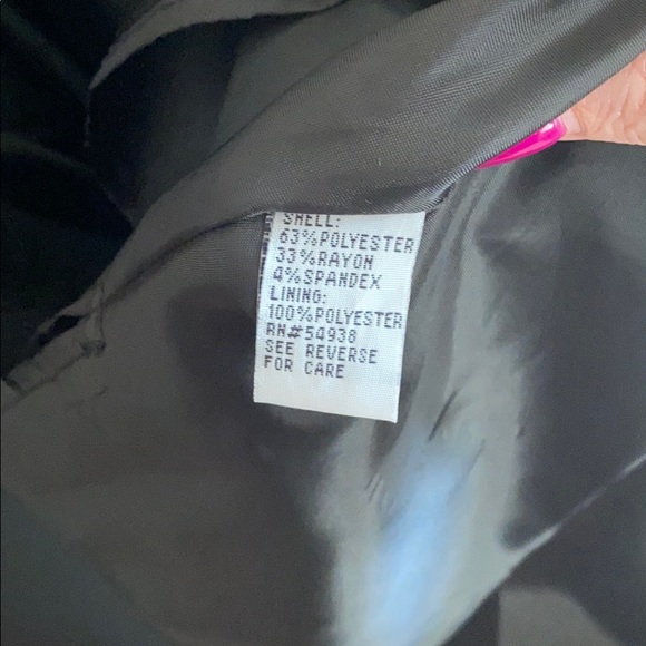 Black 18W Women’s Skirt with Patterned Design - Picture 8 of 8